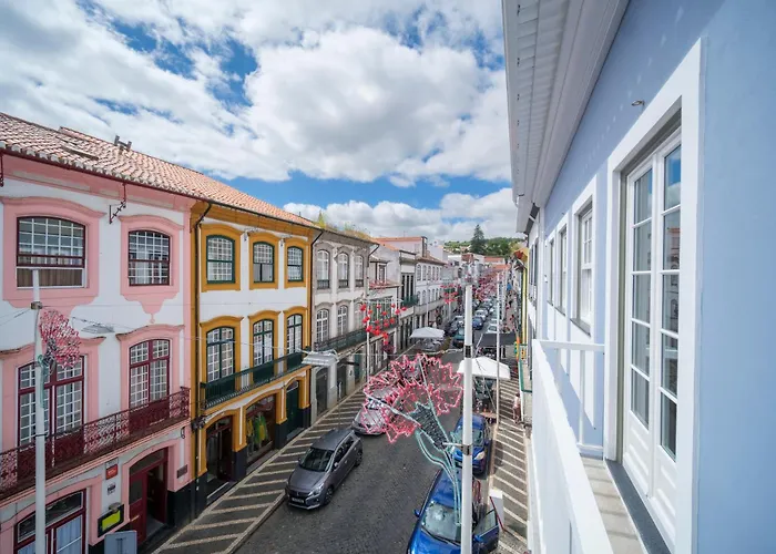 Azimute 1 - T2 Moderno Centro Historico Angra *