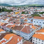 Azimute 1 - T2 Moderno Centro Historico Angra דירה *