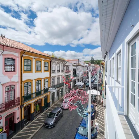 Azimute 1 - T2 Moderno Centro Historico Angra *