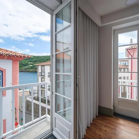 Azimute1 T2 Moderno Centro Historico Angra * Angra do Heroísmo