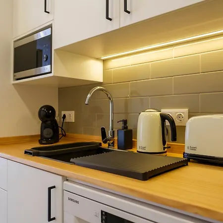 Azimute1 T2 Moderno Centro Historico Angra Angra do Heroísmo