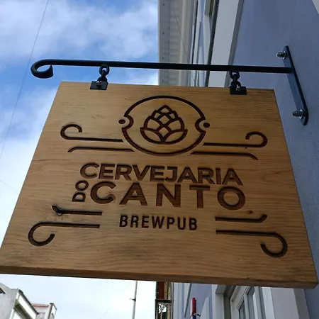 Azimute1 T2 Moderno Centro Historico Angra * Angra do Heroísmo