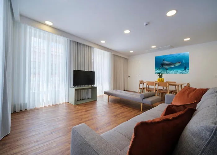 Azimute 1 - T2 Moderno Centro Historico Angra Διαμέρισμα *