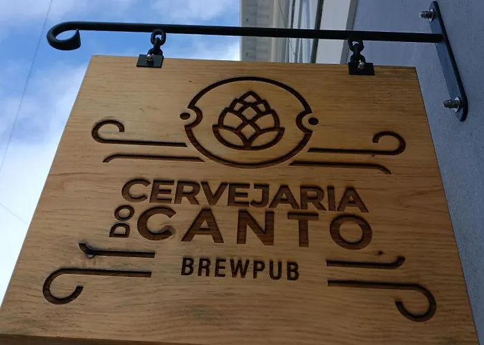 Azimute1 T2 Moderno Centro Historico Angra * Angra do Heroísmo